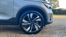 Volvo XC40 2.0 B4P Ultra Dark 5dr Auto Petrol Estate